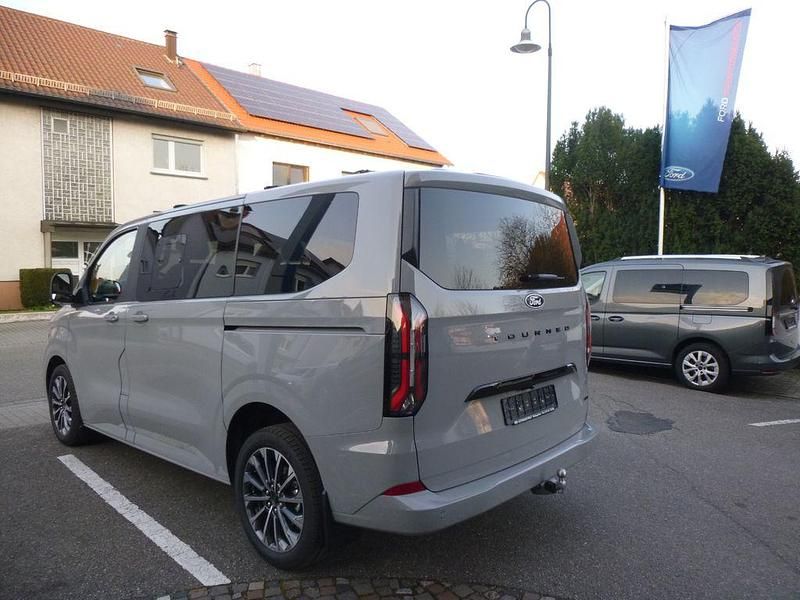 Neu Ford Tourneo Titanium X 170 PS (125 kW) 2026 Grey matter Van / Kleinbus