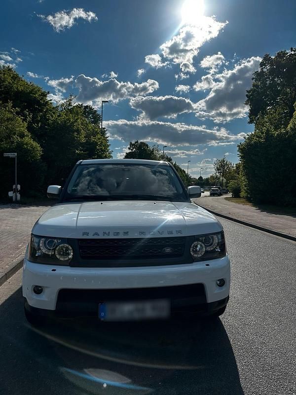 Weiß Gebraucht 2011 Land Rover Range Rover Sport SUV | 12.000 € (Teuer) - Bild 1/4