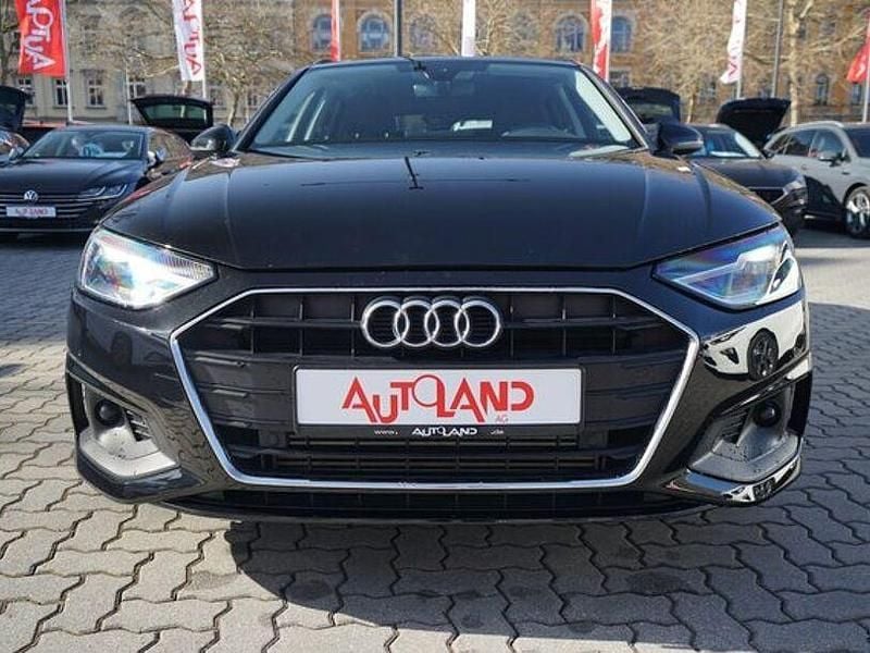 Gebraucht Audi A4 Comfort 150 PS (110 kW) 2022 Schwarz Kombi