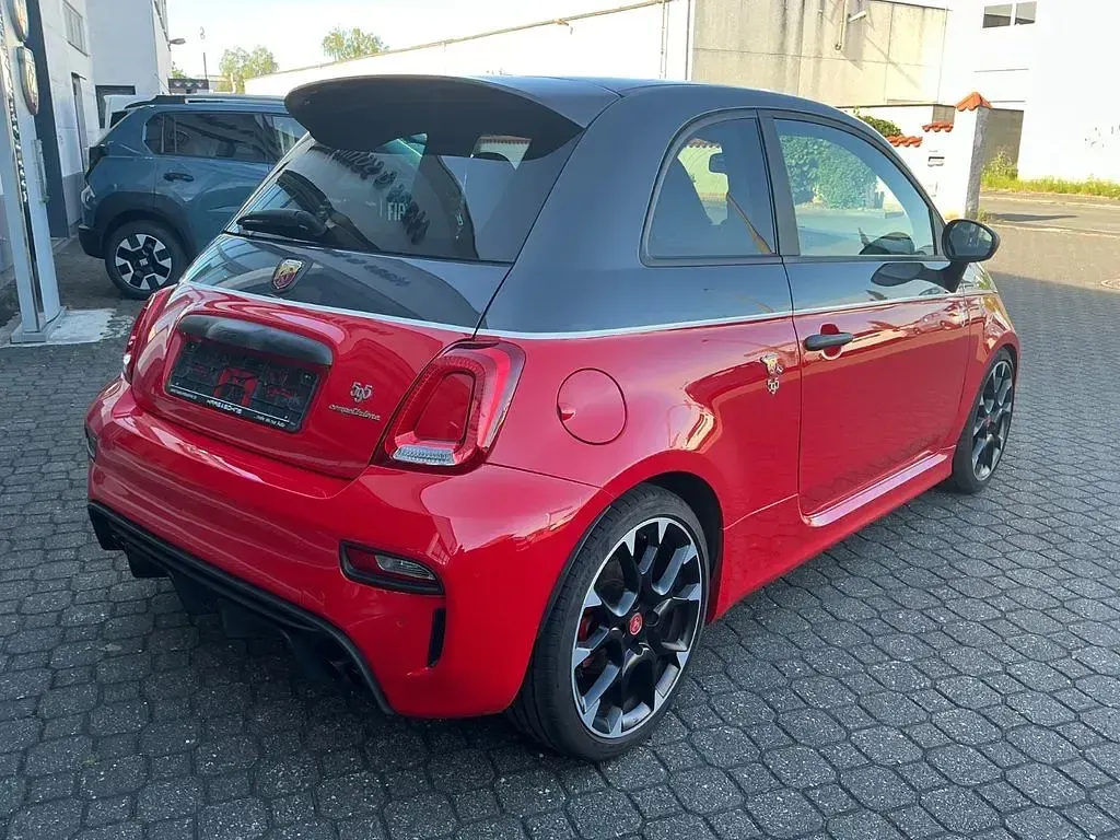 Gebraucht Abarth 595 Competizione 179 PS (131 kW) 2018 Bicolore pista grau/abarth rot Kleinwagen