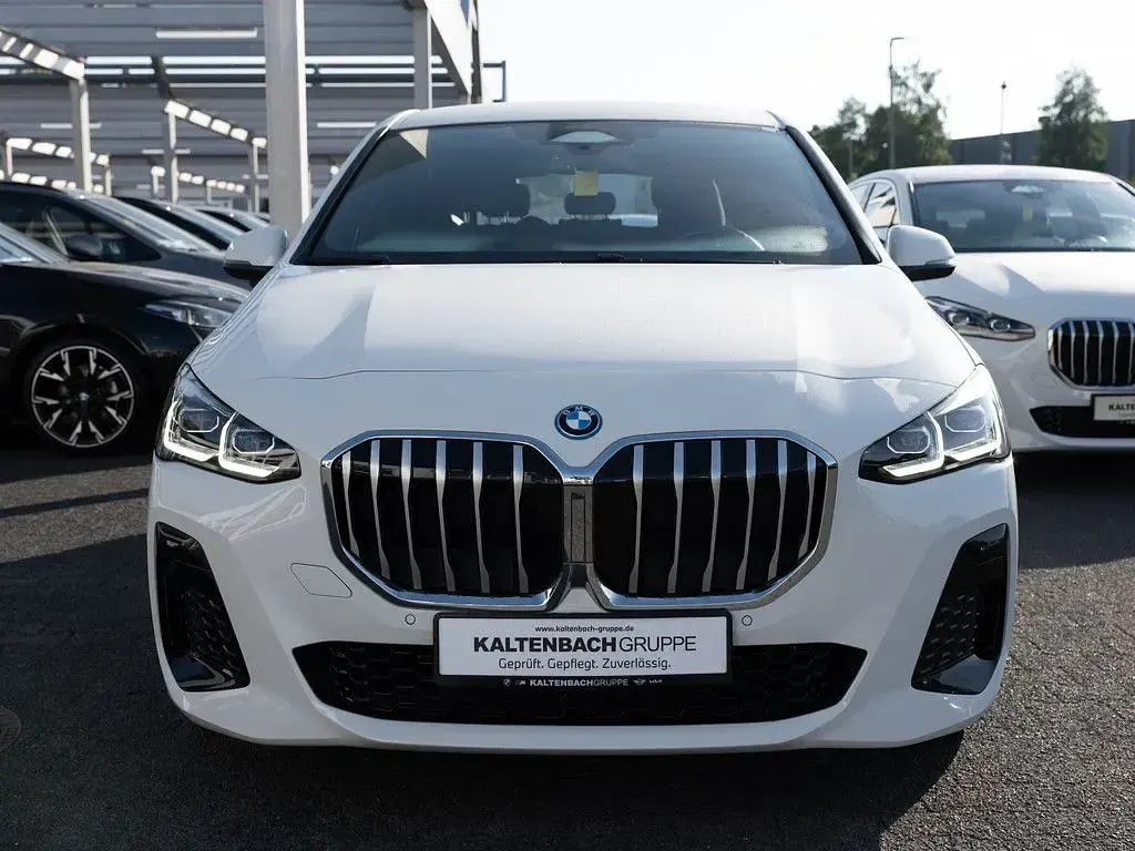 Gebraucht BMW 225 M Sport 245 PS (180 kW) 2022 Weiß Van / Kleinbus