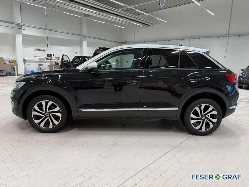 Gebraucht VW T-Roc Active 150 PS (110 kW) 2021 Deep black perleffekt pure white SUV