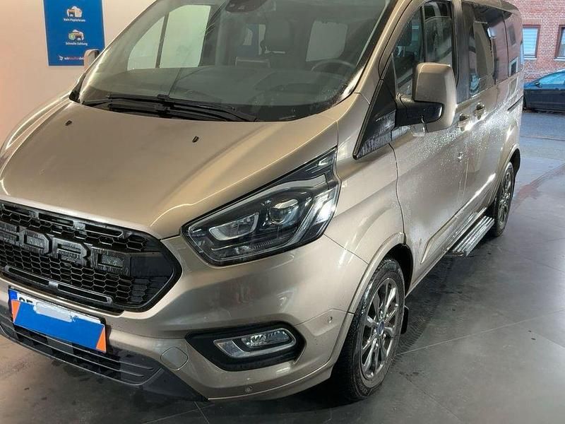 Silber Gebraucht 2022 Ford Tourneo Titanium X Van / Kleinbus | 36.900 € (Fairer Preis) - Bild 1/4