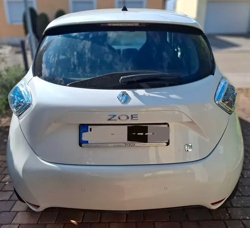 Usata Renault Zoe Intens 64 kW (88 CV) 2016 Bianco Utilitaria