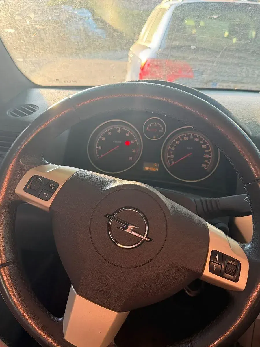 Gebraucht Opel Astra Cosmo 140 PS (102 kW) 2006 Silber Cabrio
