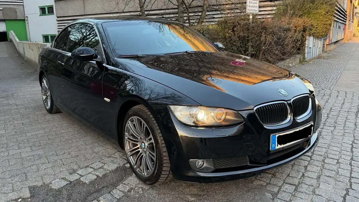 Gebraucht BMW 320 Cabriolet 170 PS (125 kW) 2007 Schwarz Cabrio