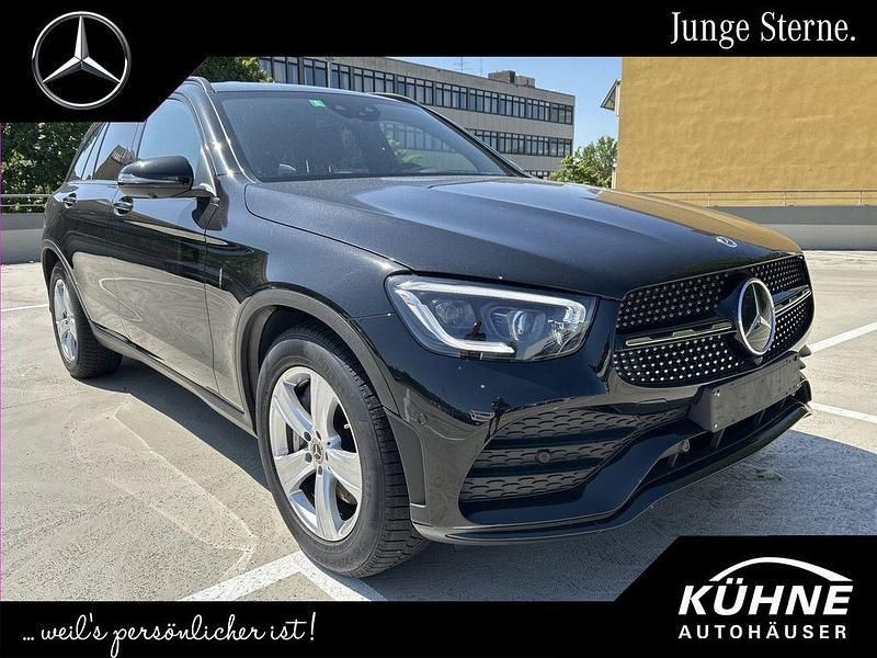 Lack obsidianschwarz Gebraucht 2021 Mercedes GLC400d AMG SUV | 44.950 € (Fairer Preis) - Bild 1/4