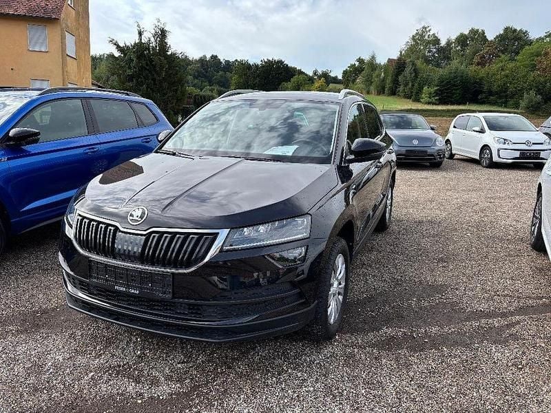 Schwarz Gebraucht 2021 Skoda Karoq Clever SUV | 24.460 € (Guter Preis) - Bild 1/4