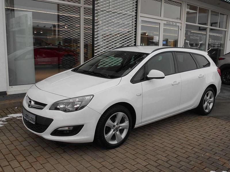 Gebraucht Opel Astra 120 PS (88 kW) 2016 Schneeweiss/summitwhite/arctic Kombi