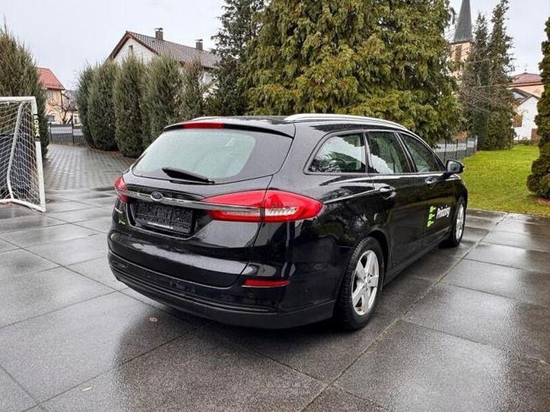 Gebraucht Ford Mondeo 150 PS (110 kW) 2018 Iridiumschwarz metallic Kombi