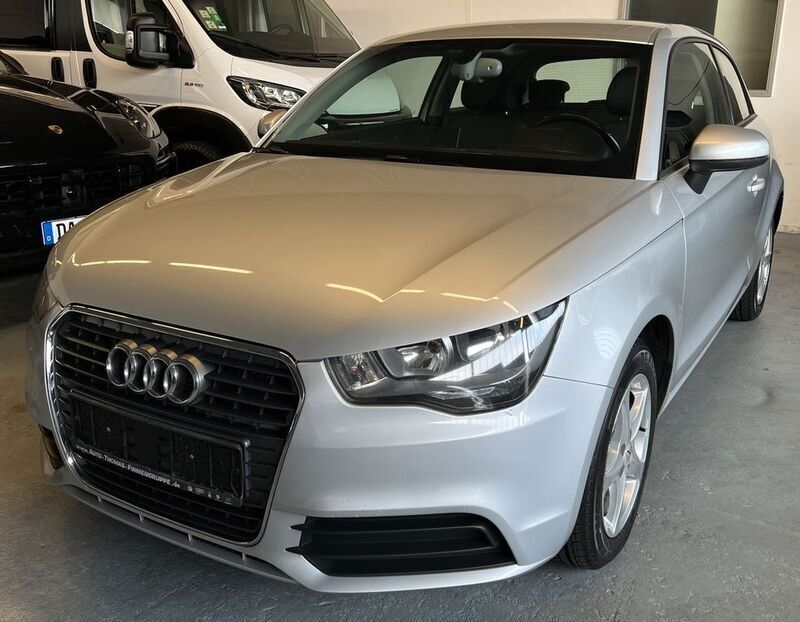 Silber Gebraucht 2012 Audi A1 Attraction Kleinwagen | 7.399 € (Fairer Preis) - Bild 1/4