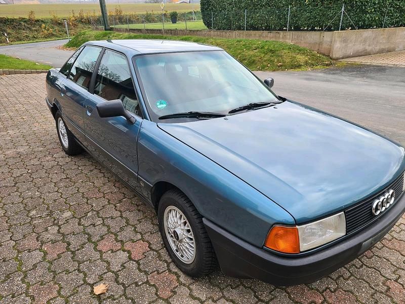 Second-hand Audi 80 75 CP (55 kW) 1987 Albastru Berlinǎ