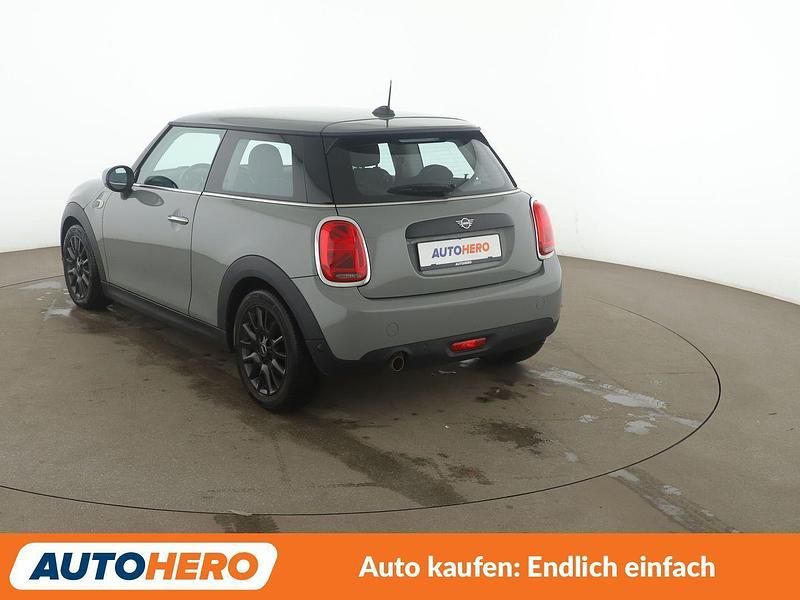 Gebraucht Mini ONE 102 PS (75 kW) 2019 Grau Kleinwagen