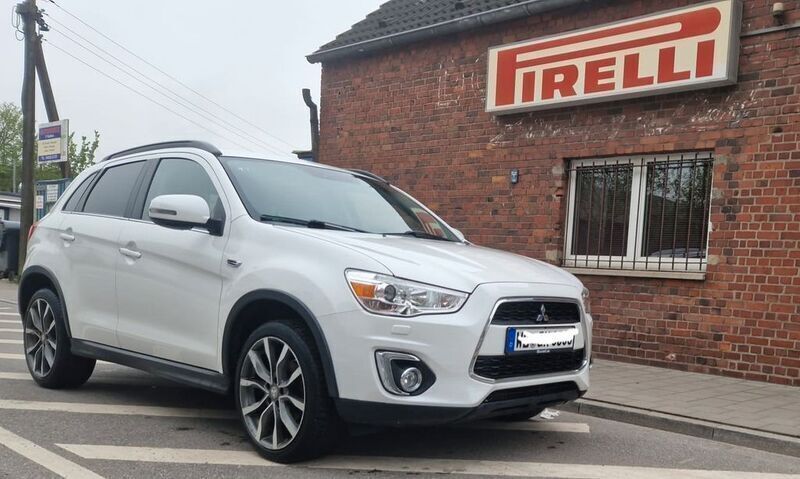 Weiß Gebraucht 2015 Mitsubishi ASX Classic Collection Plus SUV | 7.800 € (Guter Preis) - Bild 1/4