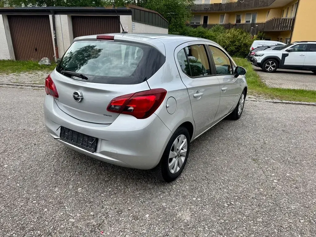 Gebraucht Opel Corsa Edition 101 PS (74 kW) 2016 Silber Kleinwagen