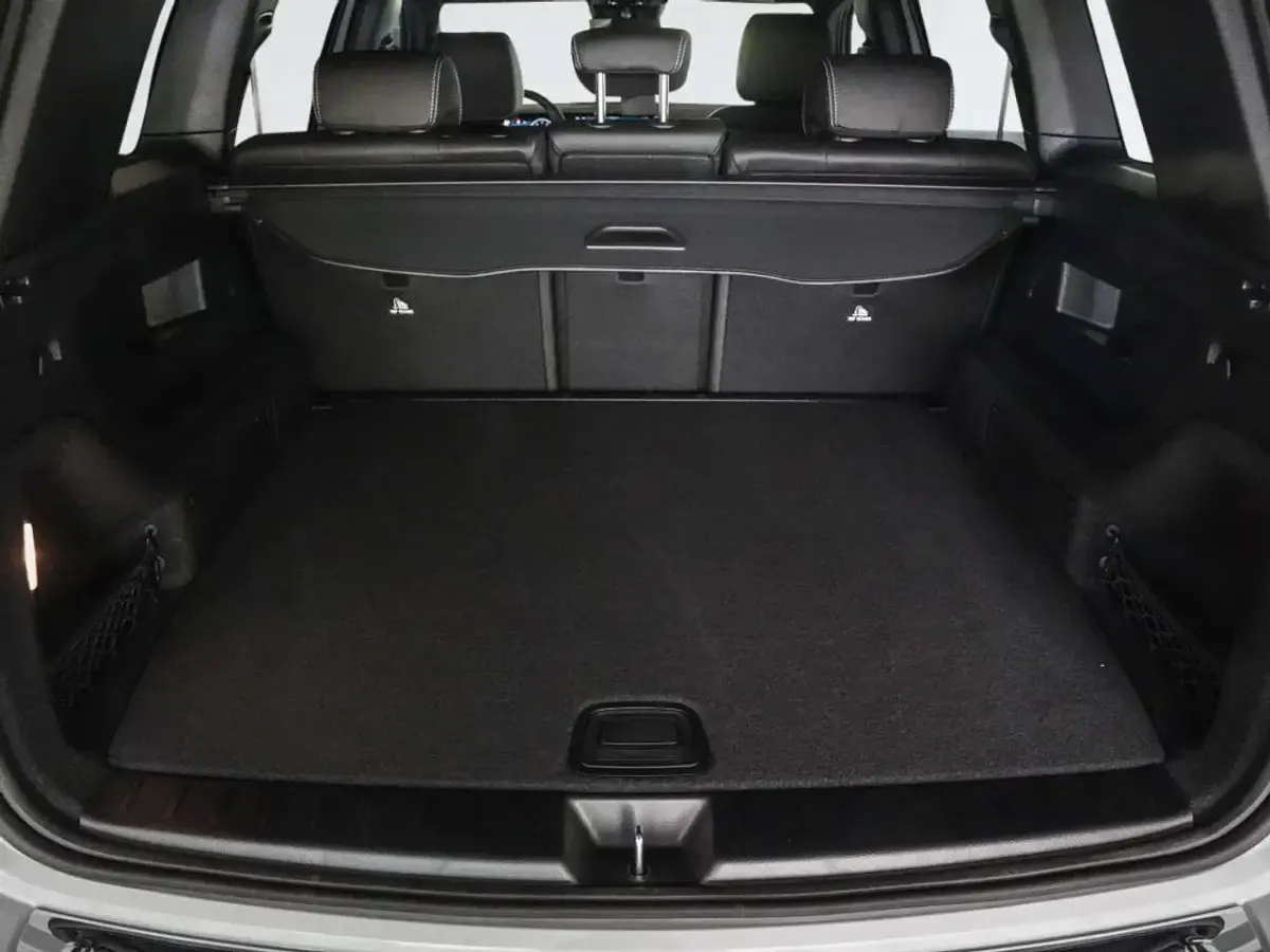 Gebraucht Mercedes GLB200 AMG 184 PS (135 kW) 2026 Alpingrau SUV