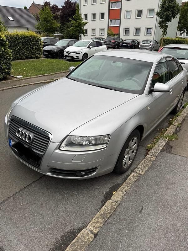 Silber Gebraucht 2007 Audi A6 Limousine | 3.950 € (Superpreis) - Bild 1/4