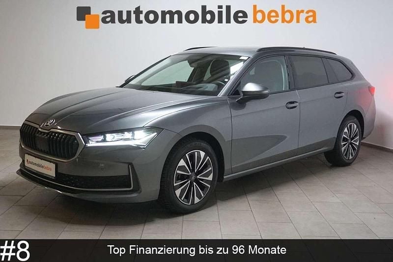 Graphitegrau Gebraucht 2025 Skoda Superb Selection Kombi | 35.990 € (Superpreis) - Bild 1/4