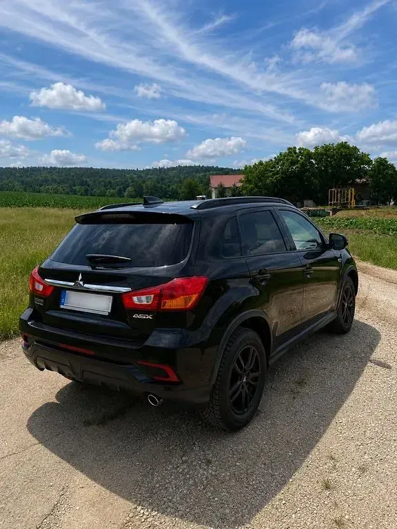Gebraucht Mitsubishi ASX 117 PS (86 kW) 2018 Schwarz SUV