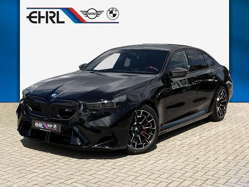 Schwarz Gebraucht 2025 BMW M5 Shadowline Limousine | 125.940 € - Bild 1/4