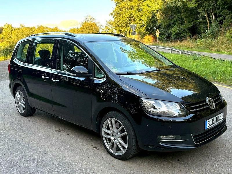Schwarz Gebraucht 2013 VW Sharan Highline Van / Kleinbus | 10.999 € (Guter Preis) - Bild 1/4