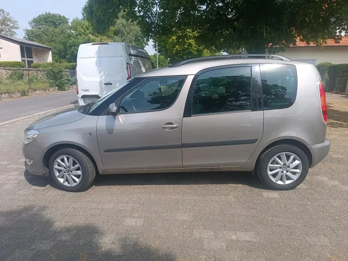 Gebraucht Skoda Roomster 86 PS (63 kW) 2013 Beige Van / Kleinbus