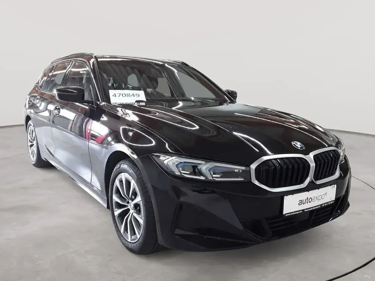 Gebraucht BMW 320 Sport Line 190 PS (139 kW) 2023 Kombi