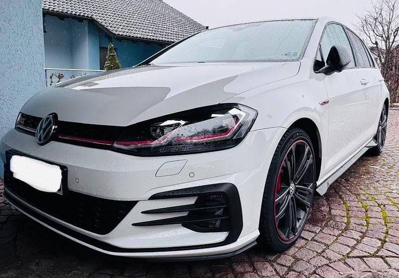 Weiß Gebraucht 2019 VW Golf GTI Limousine | 22.999 € (Superpreis) - Bild 1/4