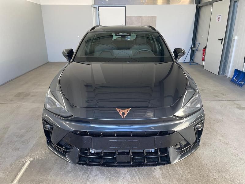 Neu Cupra Leon 150 PS (110 kW) 2025 [9k9k] fiord blau Limousine