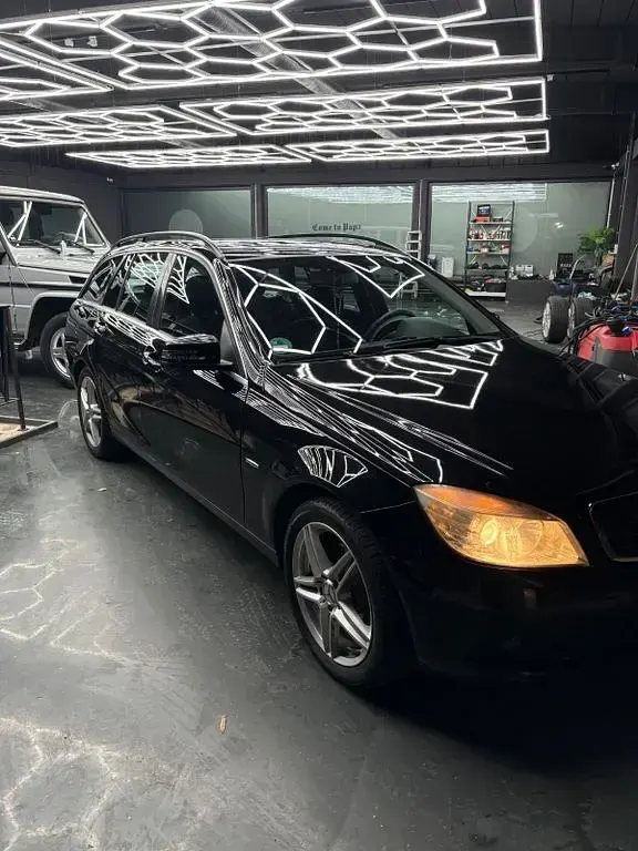 Gebraucht Mercedes 220 170 PS (125 kW) 2010 Schwarz Kombi