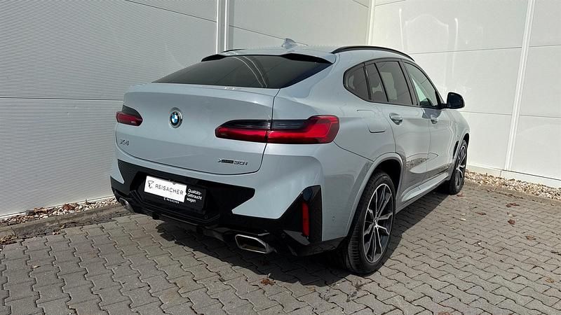 Gebraucht BMW X4 Efficient Dynamics 245 PS (180 kW) 2025 M brooklyn grau metallic SUV