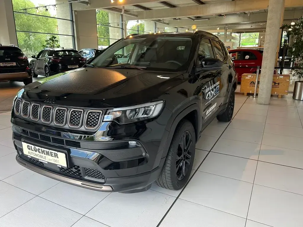 Usado Jeep Compass 241 HP (177 kW) 2022 Preto SUV