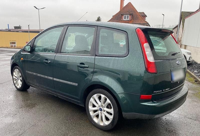 Usata Ford Focus 100 CV (73 kW) 2004 Verde Station wagon