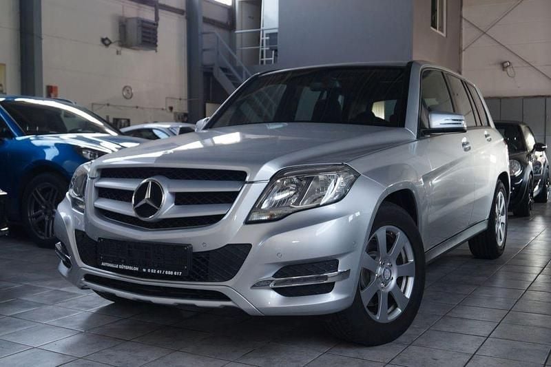 Silber Gebraucht 2013 Mercedes GLK200 SUV | 17.990 € (Etwas zu teuer) - Bild 1/4