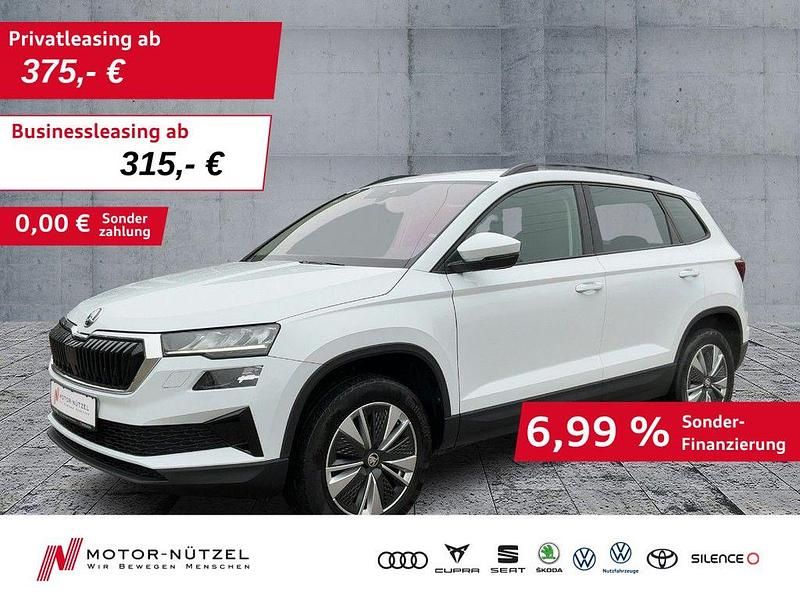 Moonweiß perleffekt Gebraucht 2022 Skoda Karoq Ambition SUV | 25.430 € (Fairer Preis) - Bild 1/4