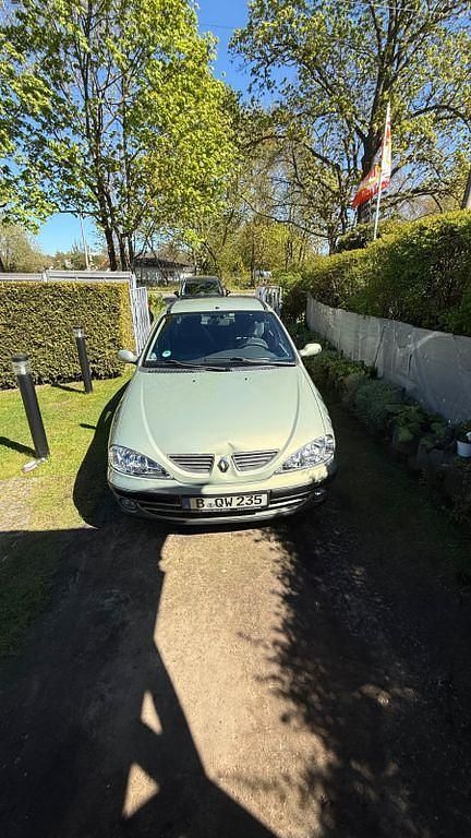 Gebraucht Renault Mégane II Expression 95 PS (69 kW) 2002 Grün Limousine