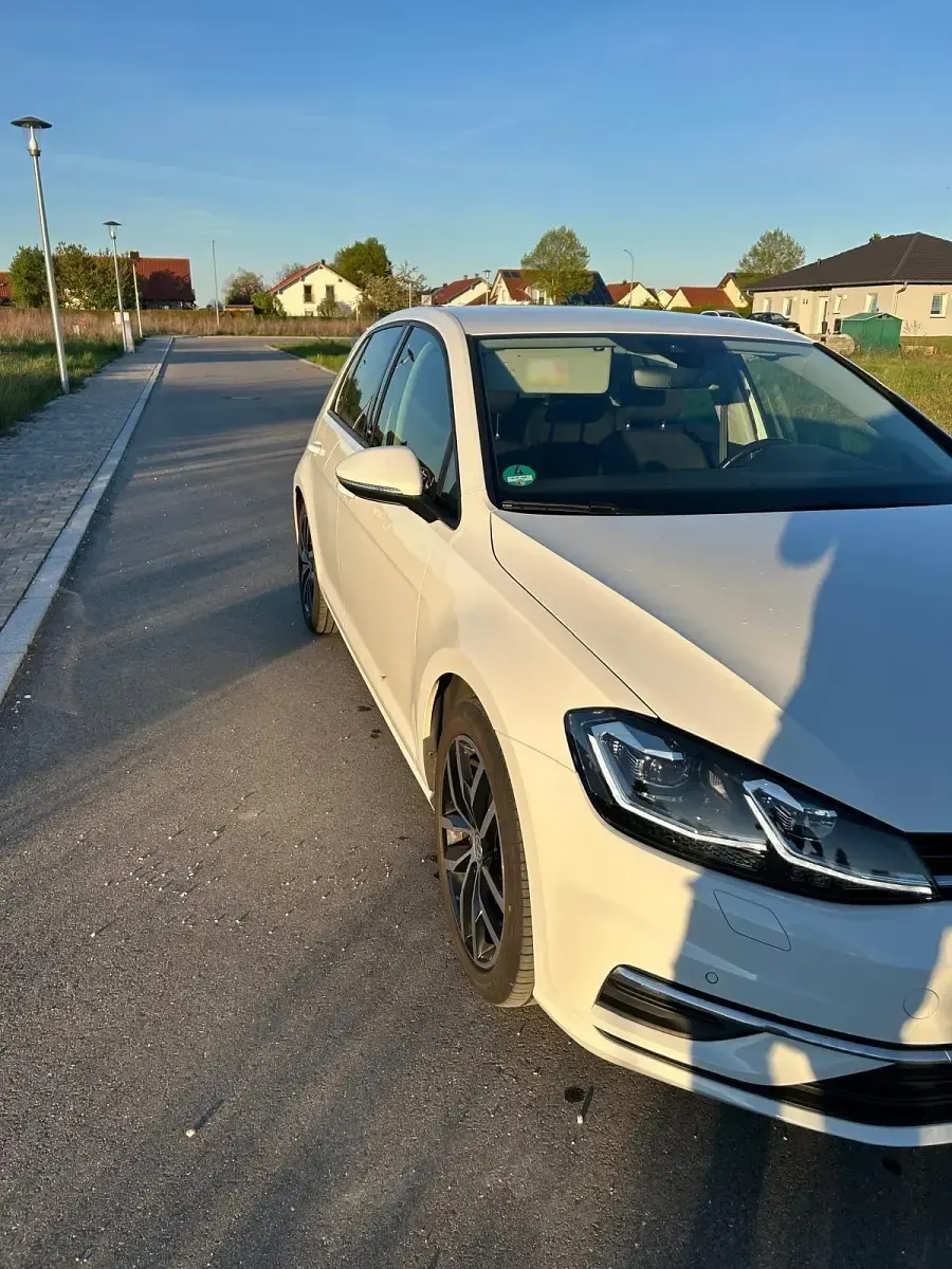 Second-hand VW Golf VII 150 CP (110 kW) 2017 Alb Hatchback