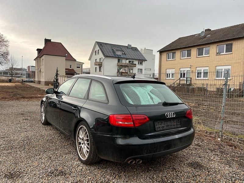 Gebraucht Audi A4 S-Line 170 PS (125 kW) 2011 Grau Kombi