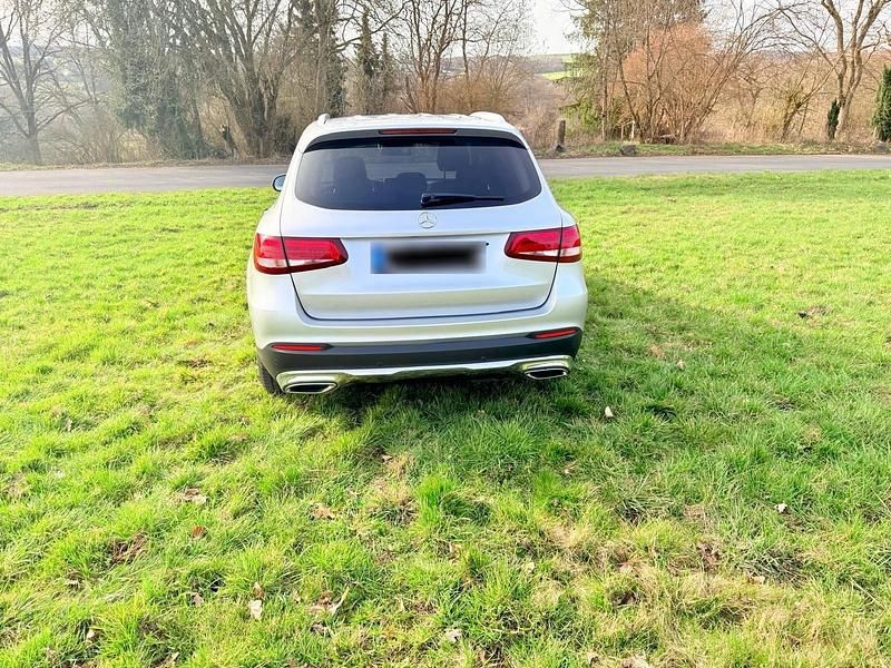 Gebraucht Mercedes GLC220 170 PS (125 kW) 2016 Silber Kombi