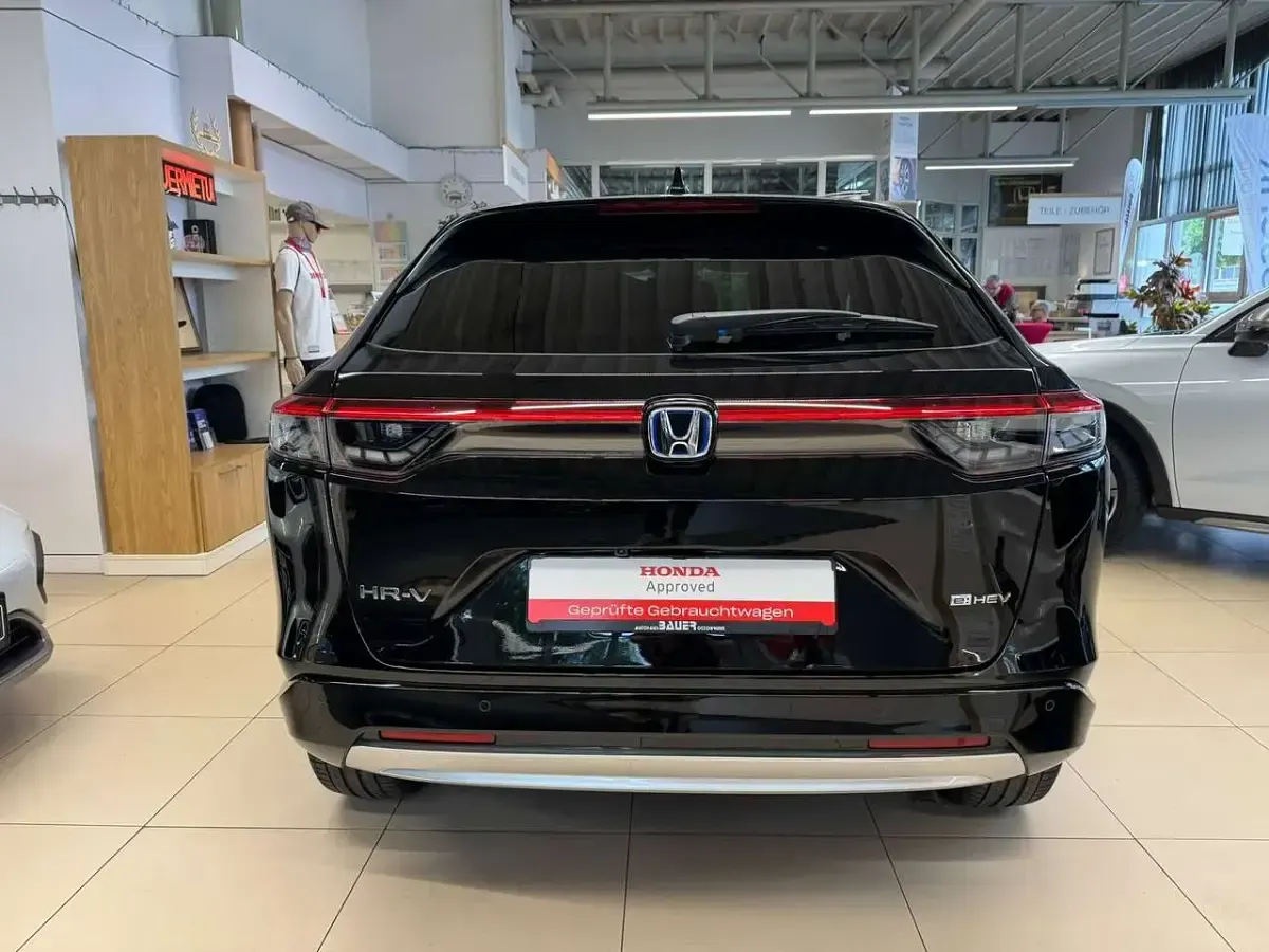 Gebraucht Honda HR-V Advance 131 PS (96 kW) 2024 Crystal black p. SUV