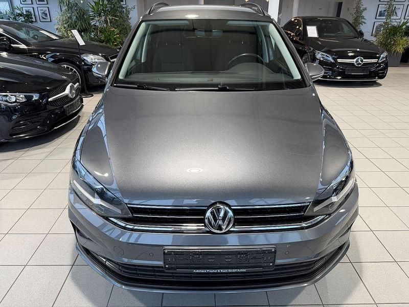 Grau Gebraucht 2018 VW Golf VII Limousine | 11.999 € (Guter Preis) - Bild 1/4