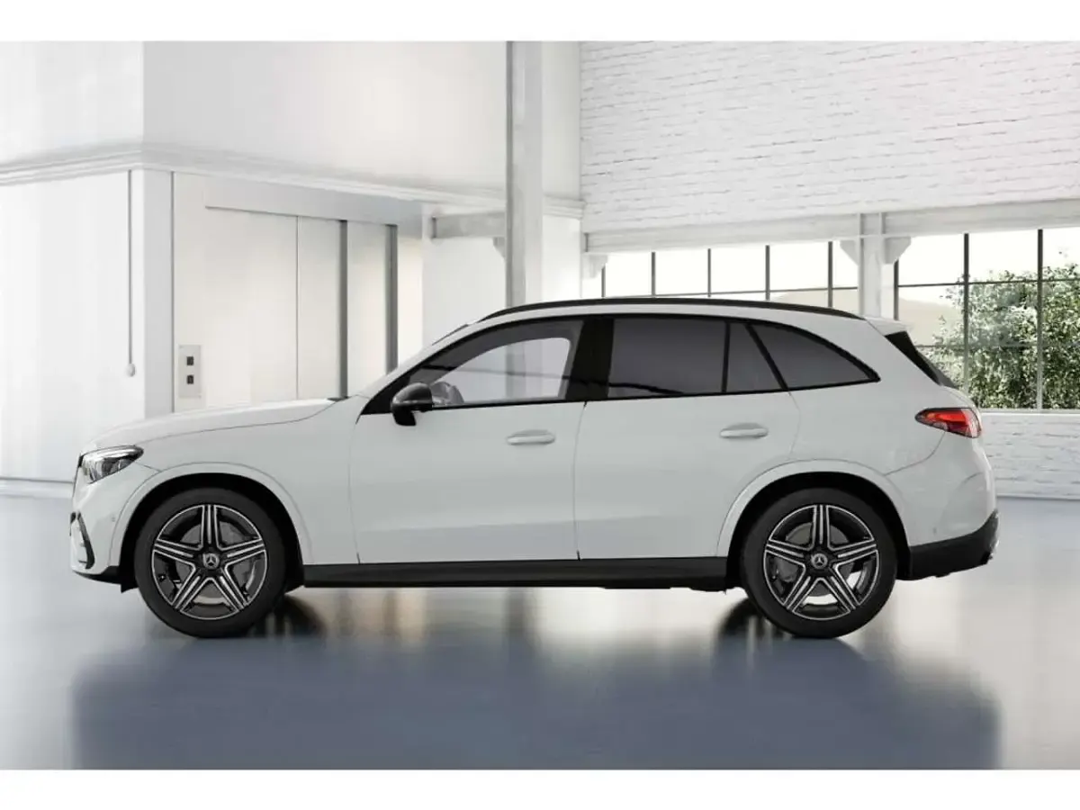 Gebraucht Mercedes GLC220 AMG 197 PS (144 kW) 2026 Weiss unilack polarweiß SUV