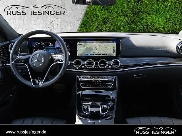 Second-hand Mercedes E450 367 CP (269 kW) 2023