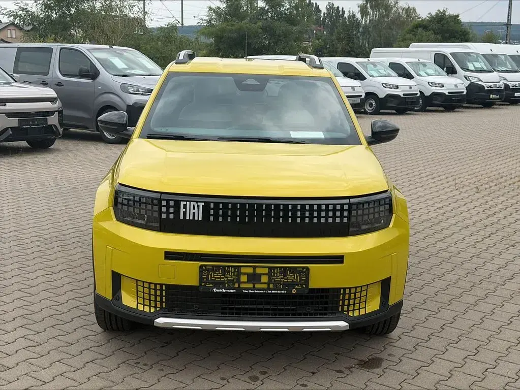 Neu Fiat Grande Panda La Prima 83 kW (113 PS) 2026 Gelb Kleinwagen