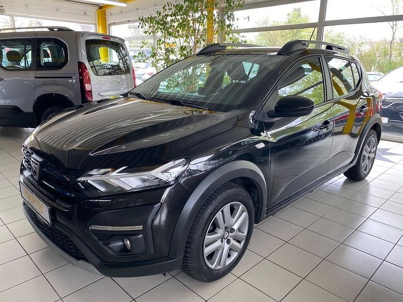 Gebraucht Dacia Sandero Comfort 101 PS (74 kW) 2022 Schwarz Kleinwagen