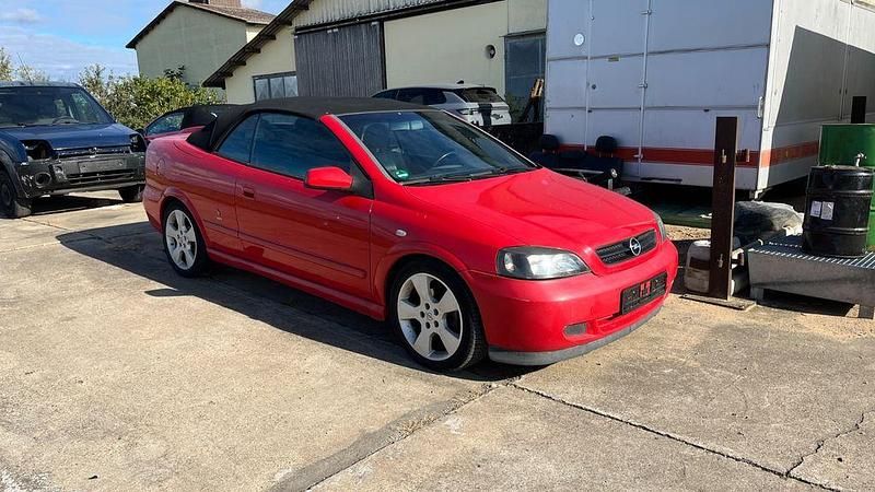 Rot Gebraucht 2003 Opel Astra Cabriolet Cabrio | 1.000 € (Superpreis) - Bild 1/4