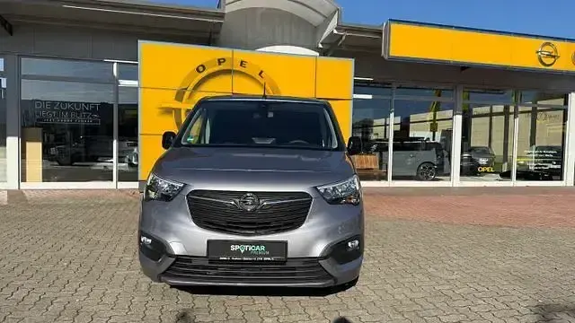 Gebraucht Opel Combo Basis 102 PS (75 kW) 2024 Grau Van / Kleinbus