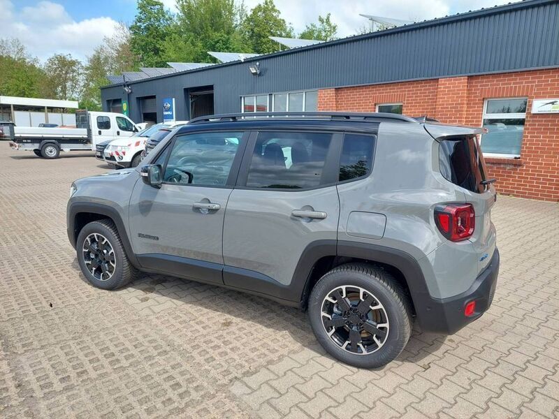 Gebraucht Jeep Renegade 181 PS (133 kW) 2023 Grau SUV