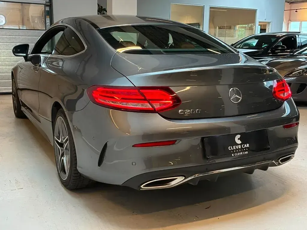 Gebraucht Mercedes C200 AMG 184 PS (135 kW) 2019 Grau Coupé