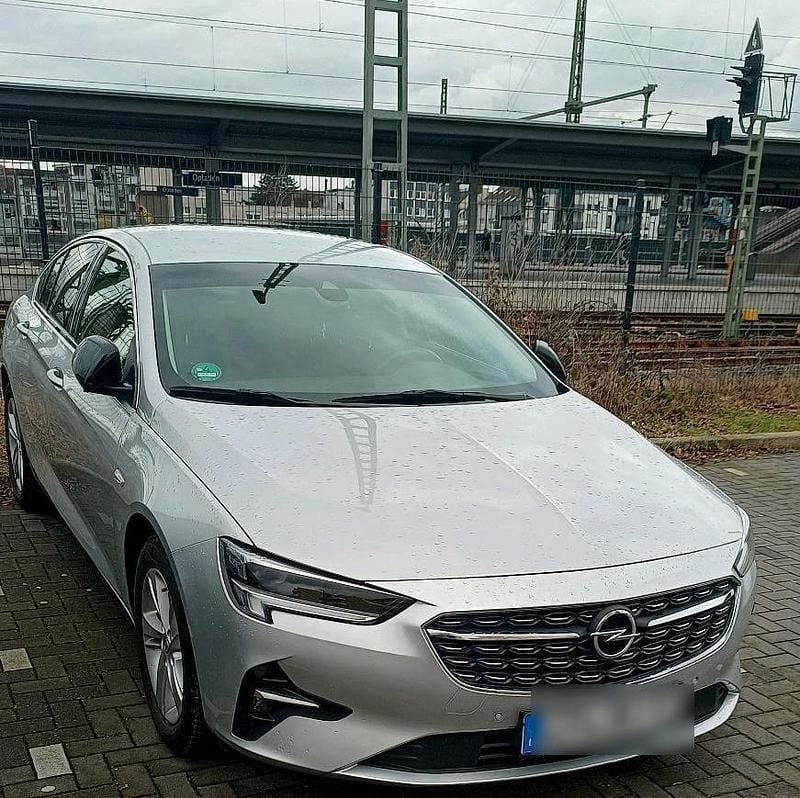 Silber Gebraucht 2021 Opel Insignia Limousine | 14.790 € (Superpreis) - Bild 1/4